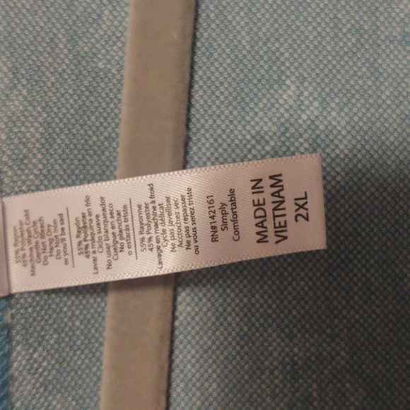 LuLaRoe classic tee 2XL - Picture 3 of 3